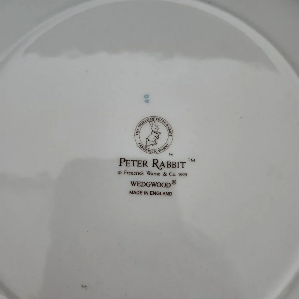 Peter Rabbit 2000 Wedgwood Happy Birthday Decorative Collectors Plate England 8